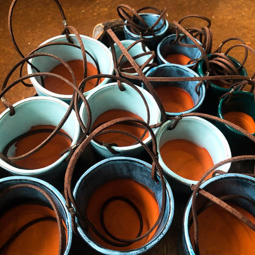 Hangpotjes met koord